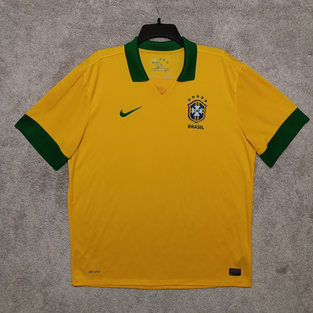Nike Jersey Mens XL World Cup Brasil 2014 Yellow Green 518730-703 Authentic EUC