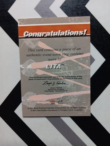 2001 FLEER WWF THE ULTIMATE DIVAS COLLECTION RING ACCESSORIES LITA RING COSTUME - Picture 2 of 2