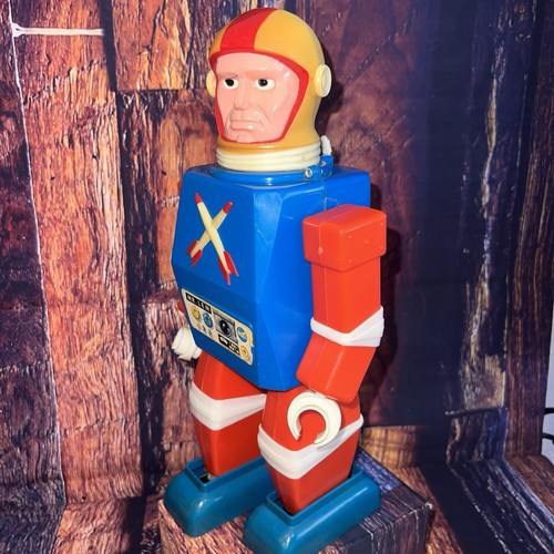 VTG 70's Cragstan Mr. LEM Lunar Excursion Space Man Robot HTF NOT WORKING READ - Picture 15 of 18