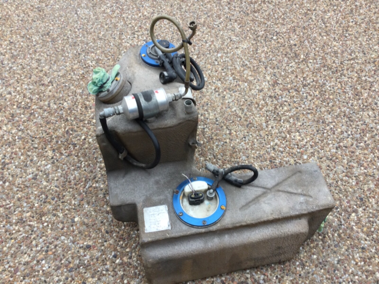 LAMBORGHINI GALLARDO COUPE OEM GENUINE RIGHT SIDE GAS TANK WITH FUEL PUMP & CA