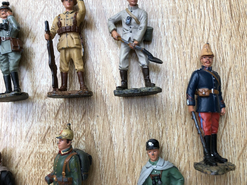 Collection HACHETTE: LOT de 9 SOLDATS de 1914-1918 proposée à la fin des années - Photo 4/4