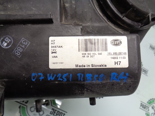 06-10 MERCEDES-BENZ W251 R350 R500 LEFT DRIVER SIDE HALOGEN HEADLIGHT LAMP OEM - Picture 4 of 7