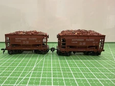 Roundhouse 1427 HO -22' Ore Car Baltimore & Ohio #1408  LOT OF 2 With Ore In Box