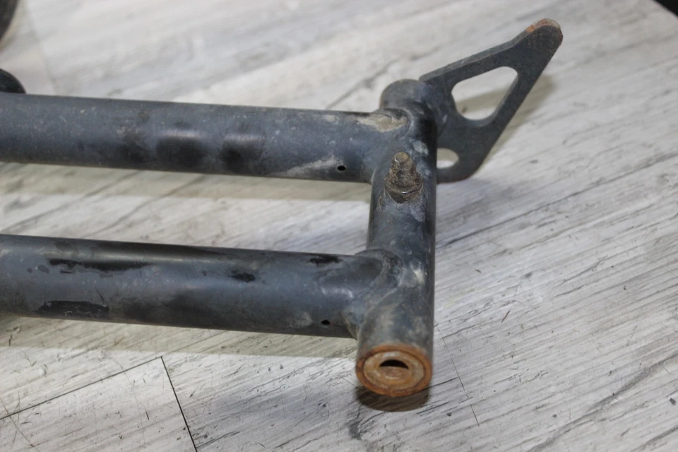 Polaris Rmk 800 2014 155 pulgadas suspensión trasera par brazo de pivote 1543150-329 Foto 2 de 4