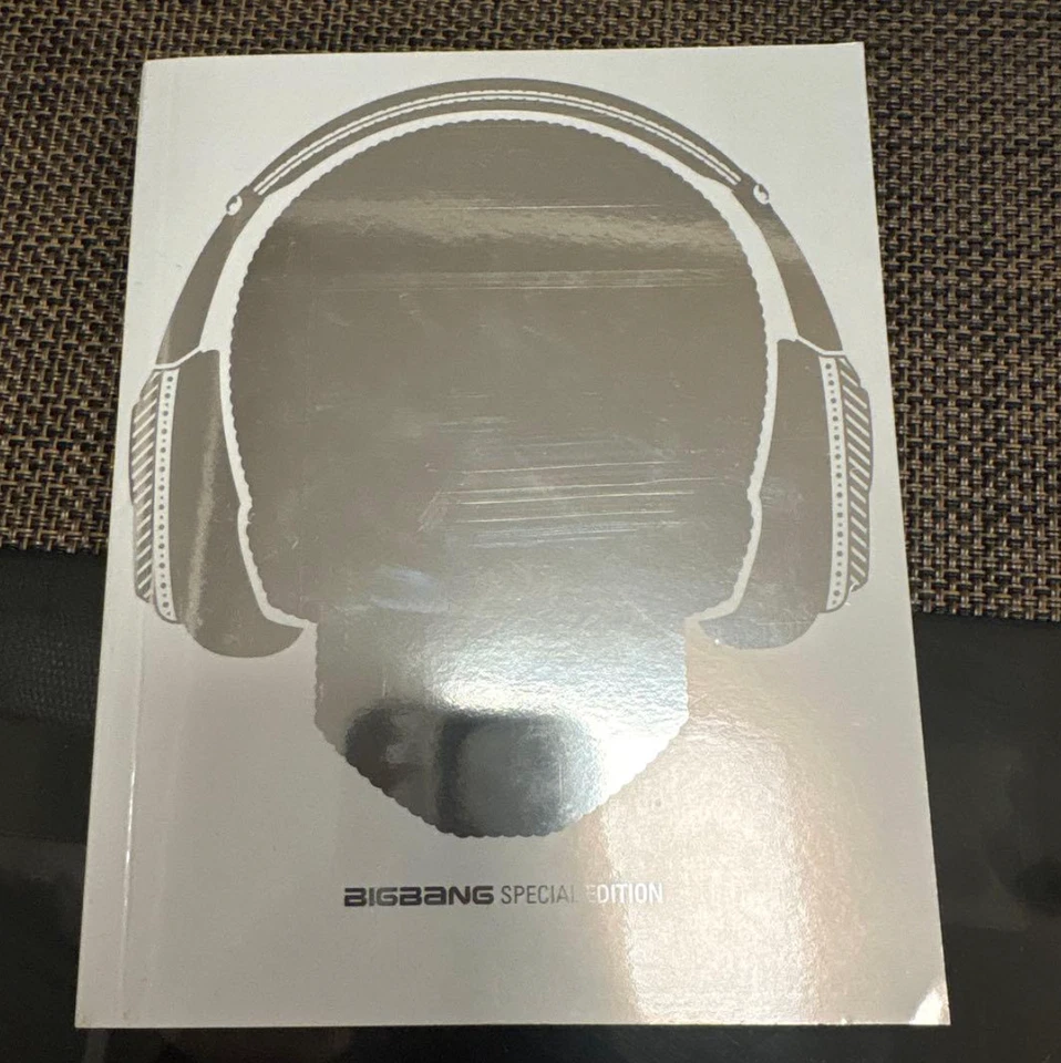 BIGBANG Special Edition CD Skull Artwork Green White Album used - Image 2 of 4