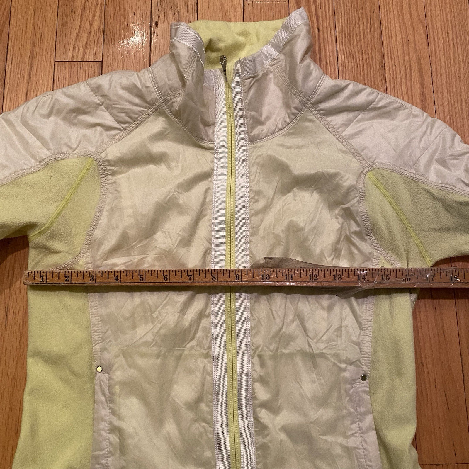 Lululemon Run Bundle Up Jacket Small Missing Hood - image 6