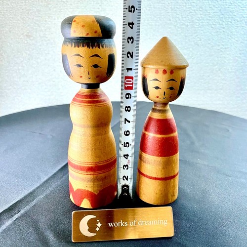 Juego de 2 Figuras Muñeca Kokeshi Recuerdo Madera Decoración del Hogar Arte Tradicional Japón De Colección - Imagen 14 de 14