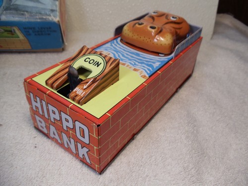 VINTAGE 1960'S YONE MECHANICAL WIND-UP HAPPY HIPPO BANK JAPAN. WORKS - Picture 3 of 5