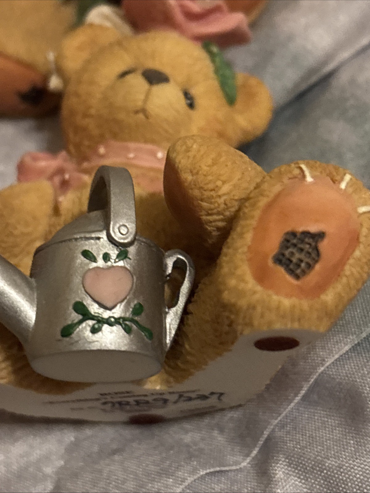 Picture 5 of 24