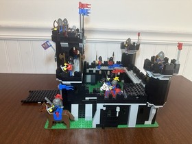 LEGO Black Monarch's Castle 6085 INSTRUCTIONS NOT INCLUDED. 100% Complete