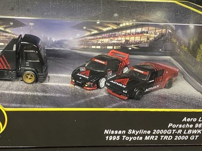 Hot Wheels Premium Collector Diorama ADVAN Set - Porsche 962, MR2