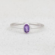 10K Weißgold Natürlicher Lila Amethyst Edelstein Solitär Frauen Vorschlagsring