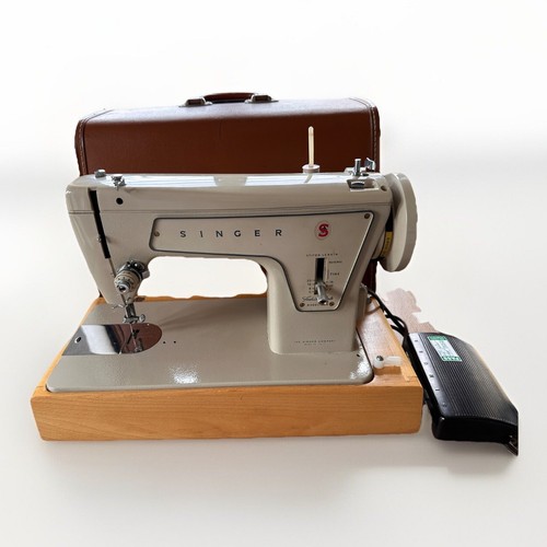 Vintage Singer Fashion Mate Modell 239 Elektrische Nähmaschine & Koffer Italy Made