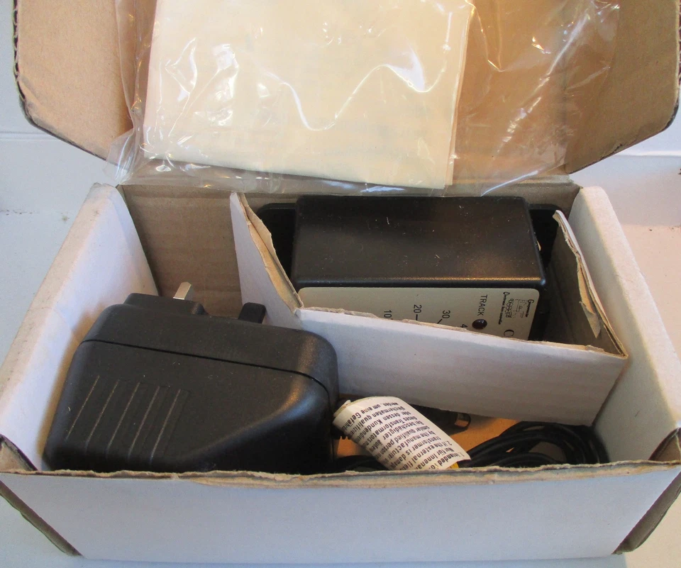 Gaugemaster COMBI Single Train Controller 12 Volt DC Controlled Output New Boxed - Image 3 of 4