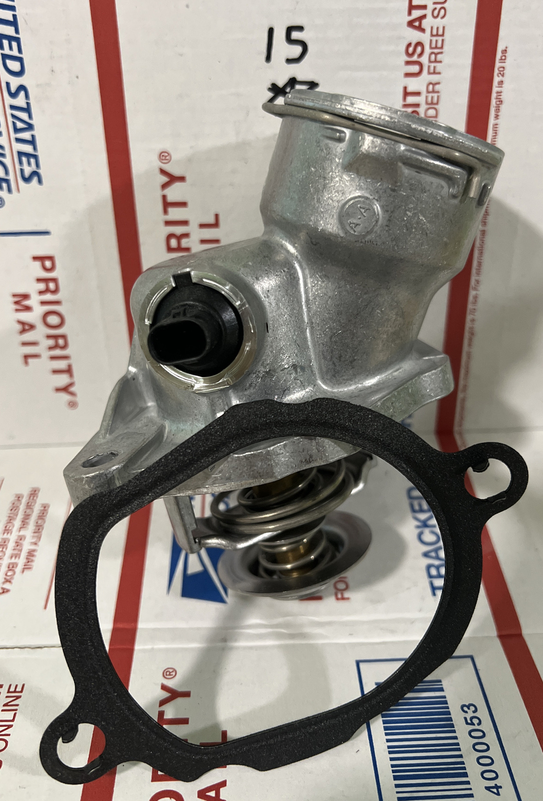 OEM GENUINE MERCEDES BENZ COOLANT THERMOSTAT FOR 273 ENGINES eBay