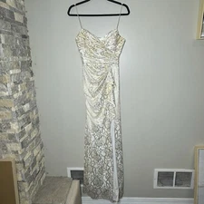 Adrianna Papell Prom Formal Dress Size 9/10 Women’s Juniors Gold Metallic Accent