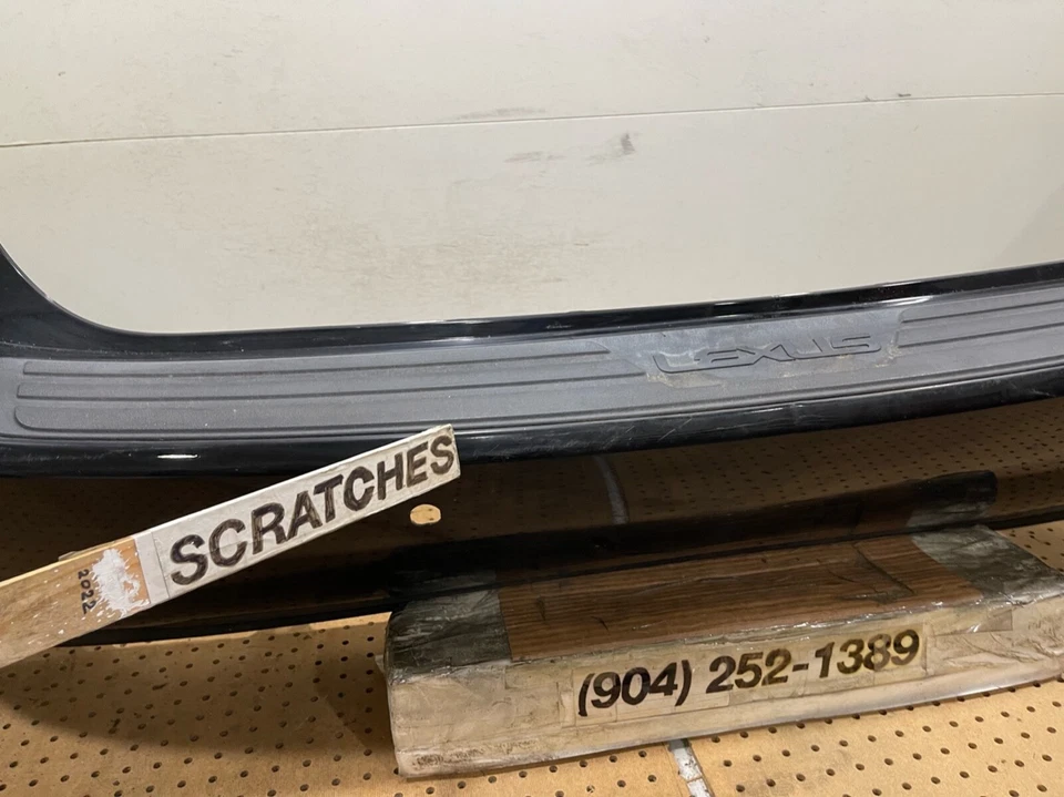 Cubierta de parachoques trasero original OEM Lexus RX350 2010-2015 52159-0E020/30 Foto 3 de 4