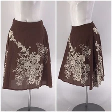 NWT SWEET SINAMMON Skirt Midi Embroidered Floral SMALL