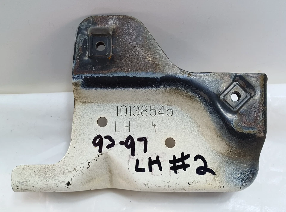 93-97 Camaro Z28 SS Firebird TA LH Header Panel Center Support Bracket 10138545 - Image 2 of 4
