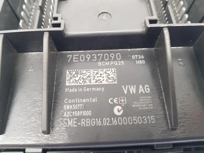 Volkswagen Transporter 2016 módulo de control de carrocería BCM ECU 2,0 diésel 7E0937090 Foto 4 de 4