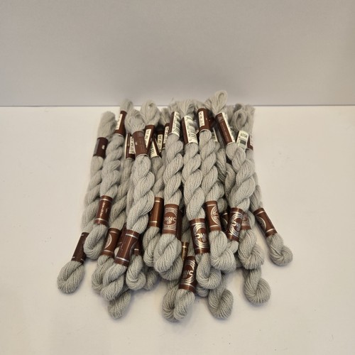 DMC Wolle Stickgarn Broder Medicis 8509 27,3 Yard Knäuel Menge 23