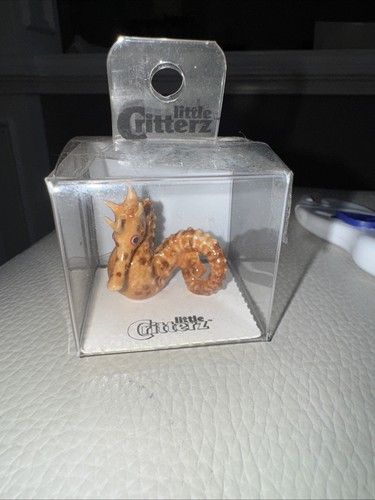 Little Critterz Miniature Porcelain Animal Big Belly Sea Horse "Dancer" LC224