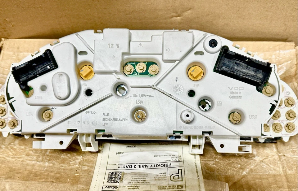 04 05 06 CHRYSLER CROSSFIRE CLUSTER SPEEDOMETER GAUGE 51K Miles A 193 540 02 11 - Image 2 of 4