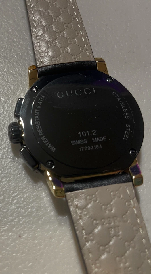 Preowned Gucci YA101203 Men’s Black DialSwiss Quartz 44mm Watch Leather Strap - Image 4 of 4