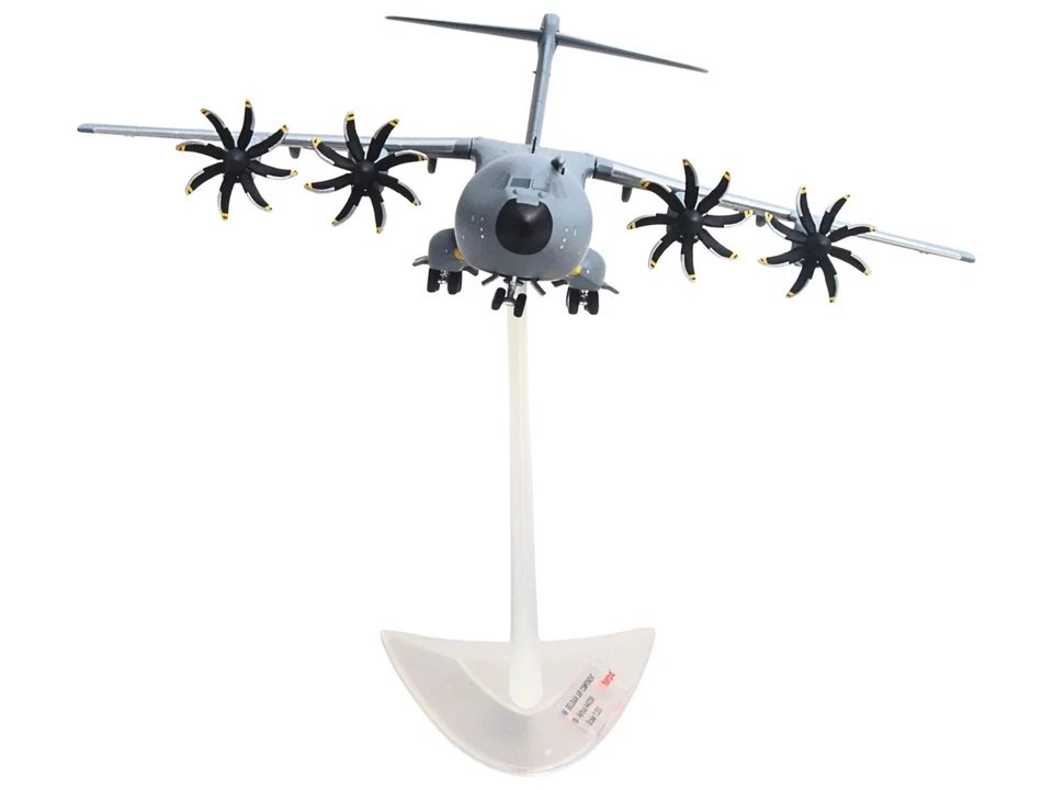 AIRBUS A400M ATLAS AIRCRAFT "BELGIAN AC" 1/200 DIECAST MODEL BY HERPA HE573665 - Image 4 of 4