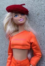 Zuru Mini Brands Fashion Series 4 Red Beret