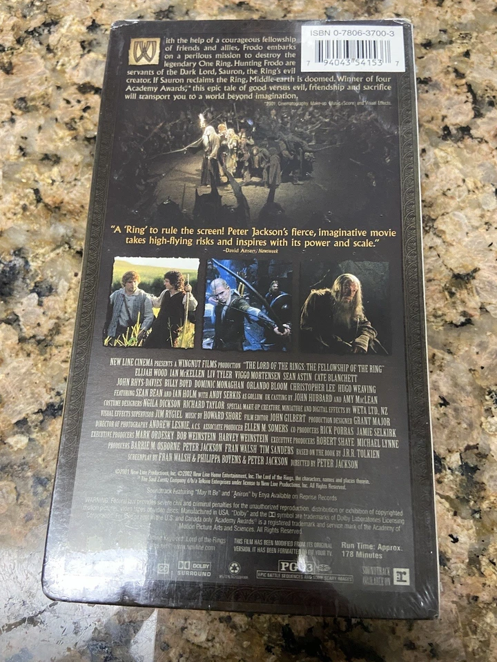 Nice Vintage VHS The Lord Of The Rings Factory Sealed Fellowship Of The Ring Foto 2 de 3