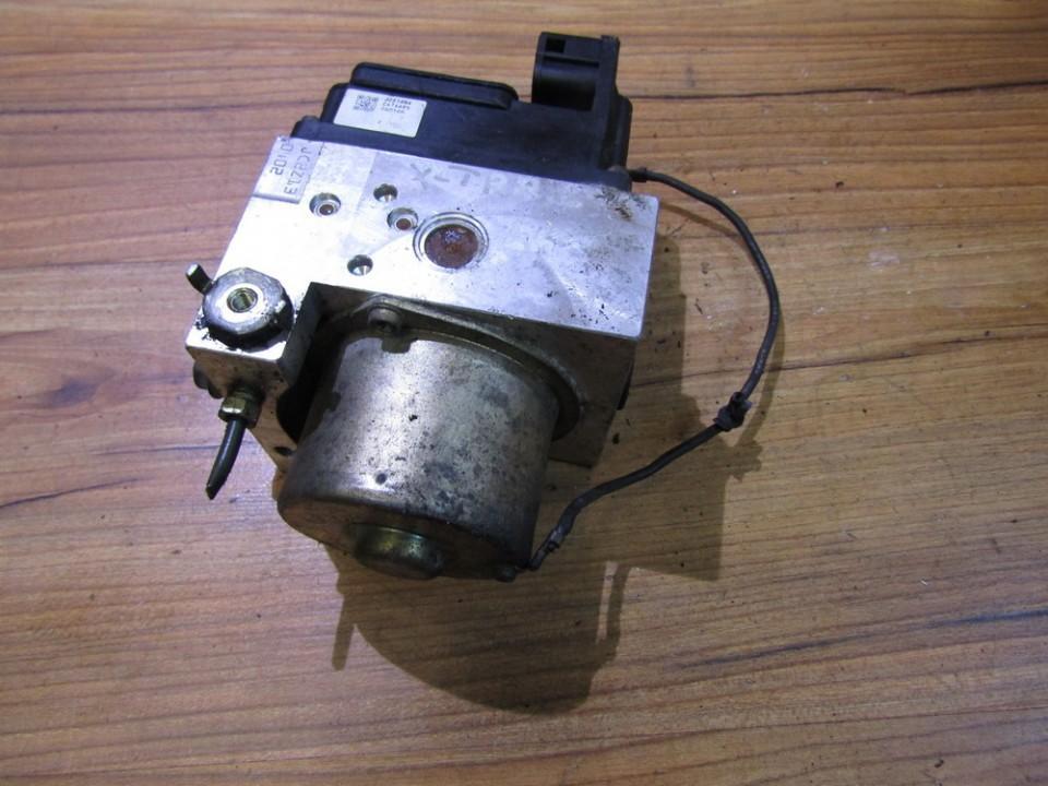 かずたん　0126 MC815305 BRAKE AIR BOOSTER