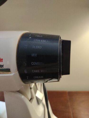 Vintage Sunbeam Mixmaster 12-Speed Kitchen Stand Mixer Model 2360 Tested Working - Picture 4 of 19