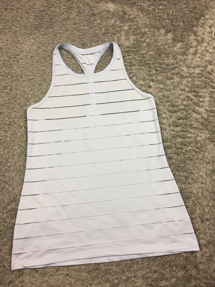 Camiseta sin mangas a rayas Athleta See Though para mujer talla pequeña azul activo Foto 3 de 4