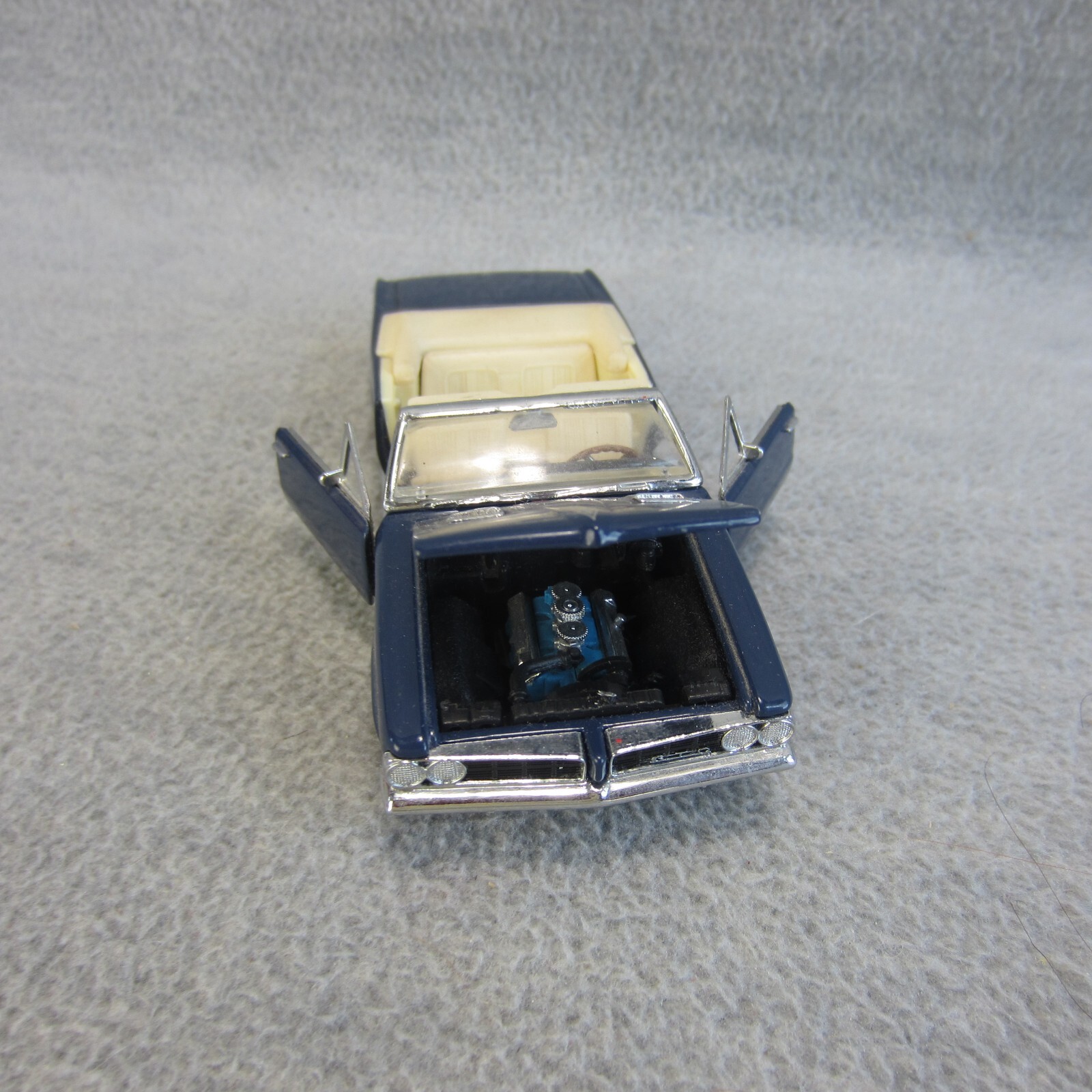Picture 4 of 9