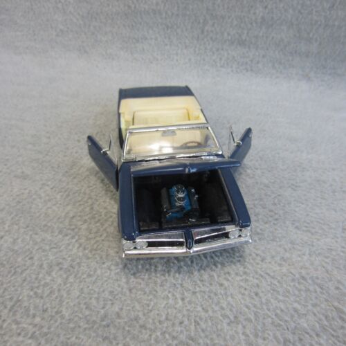 Franklin Mint Pontiac GTO Vintage 1/43 Diecast Car Functional Doors Blue - Picture 4 of 9