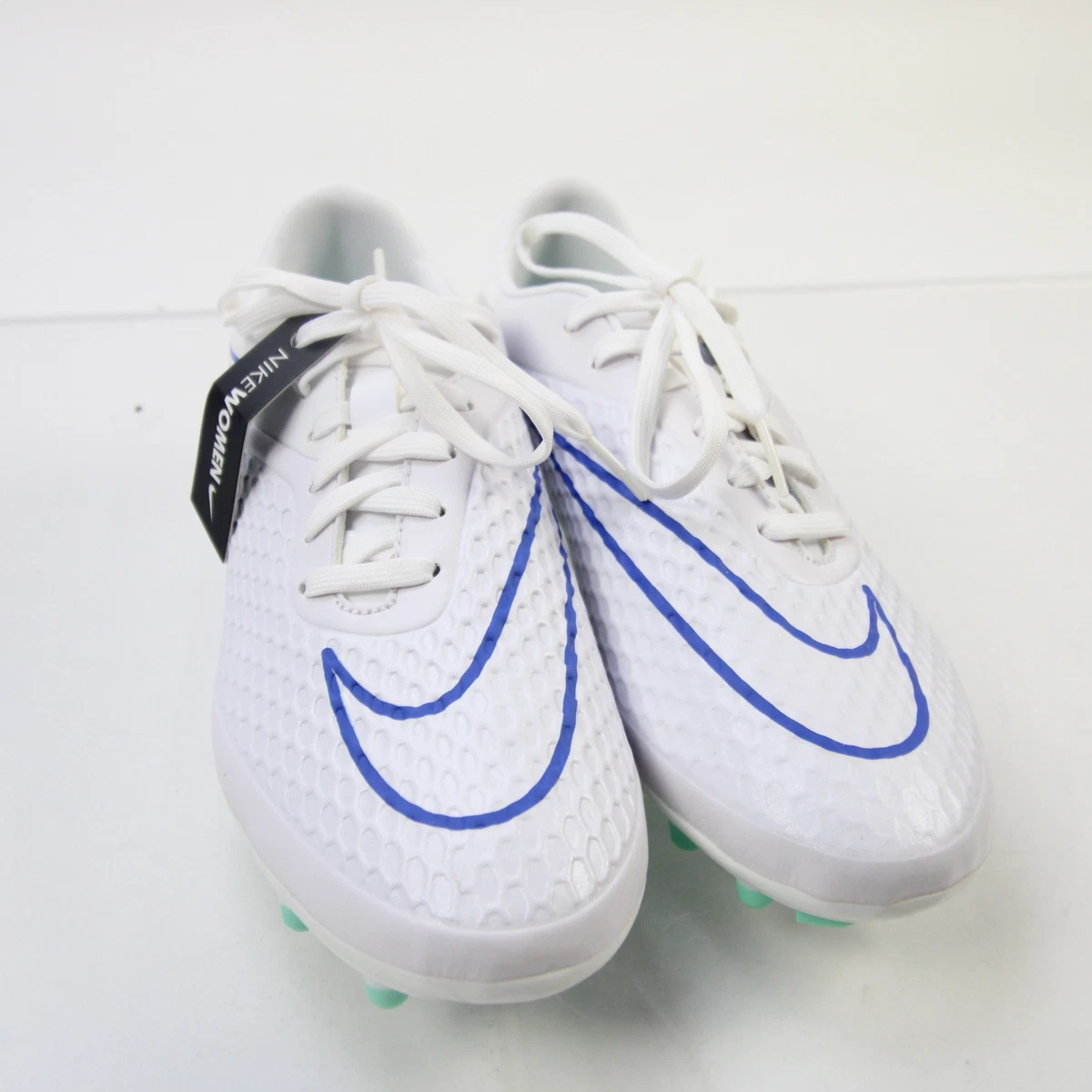White hypervenom sales soccer cleats