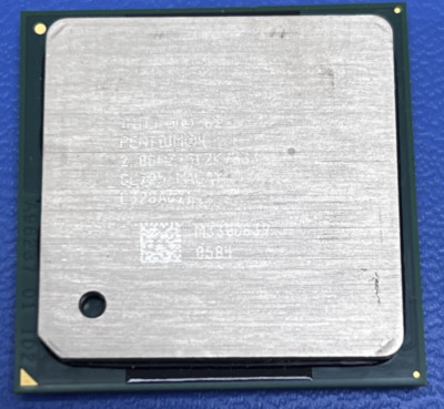 Intel Pentium 4 2.8GHz (RK80532GE072512) Processor SL725 NEW