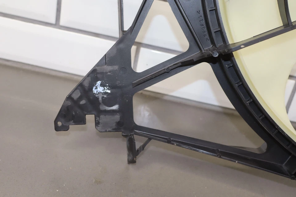 09-18 Ram 2500 4ta Generación 6.4L Ventilador Eléctrico (Probado) 268000-9013 Foto 4 de 4