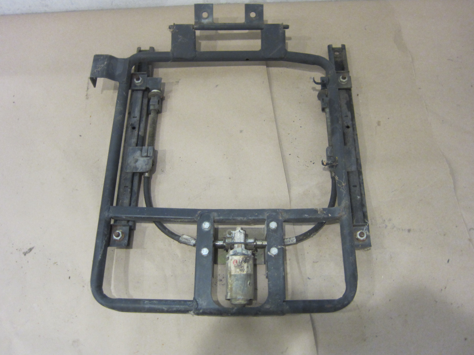 Bentley Arnage 1999 -  LH Rear Seat Rails /Motor