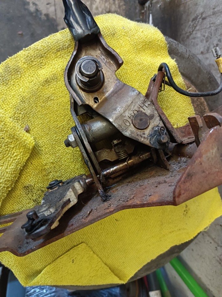 OEM Pontiac Fiero 1988 Shifter Gear Selector Floor Assembly eBay