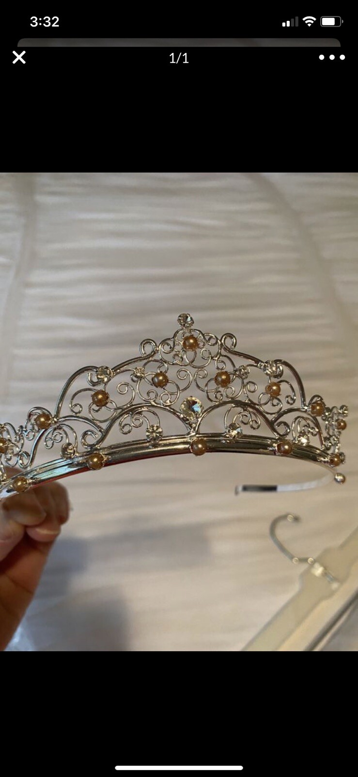 Davids bridal tiara with Gem