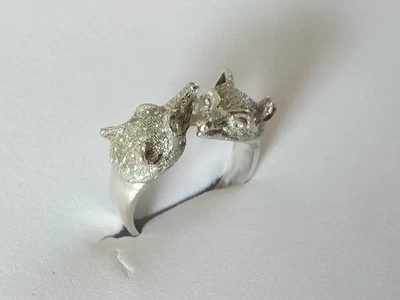 ANCIENNE BAGUE ARGENT MASSIF 2 TÊTES DE RENARD poinçon Charançon - Photo 1/4