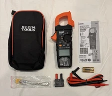 BRAND NEW Klein Tools CL800 600A AC/DC Auto-Ranging RMS Digital Clamp Meter Kit