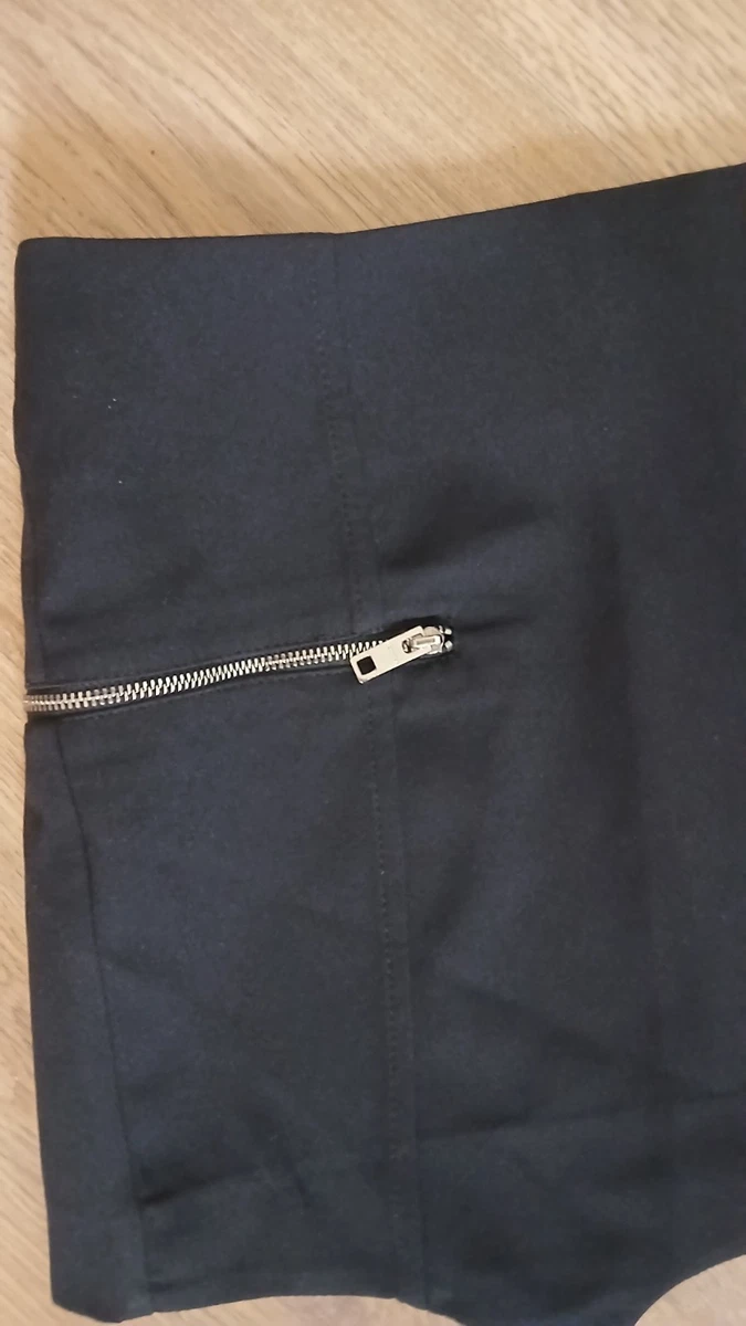 Nuevo con etiquetas Bershka Talla L 14-16 Mini Falda Corta Negra Cremalleras Anillos