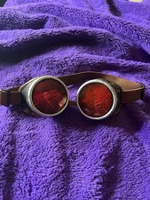 Steampunk Round Costume Goggles Brown Elastic Strap Red Tinted Lenses One Size