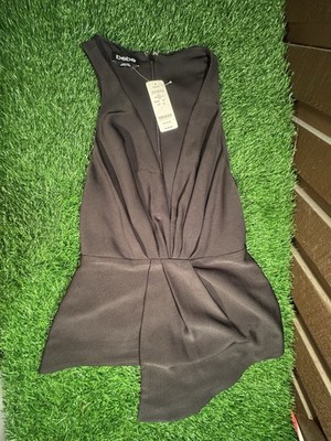 NWT Bebe Deep V Pleated Front Top Size 0
