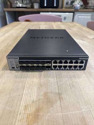 Netgear PROSAFE M4300-12X12F 12-Port 10G Kupfer & 10G Fiber L3 Managed Switch