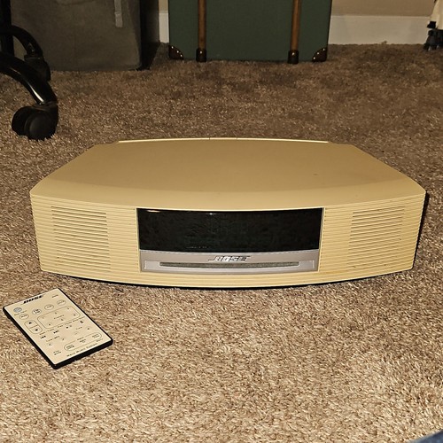 Bose Wave Music System AWRCC2 CD AM/FM Clock Radio Beige Aux Headphone Remote
