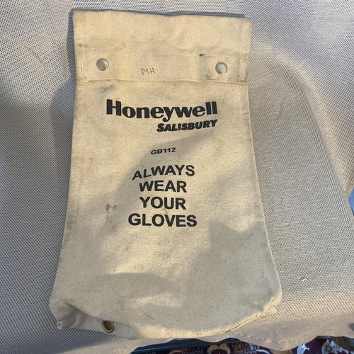 1 KIT DE GUANTES HONEYWELL SALISBURY GB112 INCLUYE PROTECTORES Y GUANTES DE CUERO TALLA 9 - Imagen 2 de 14